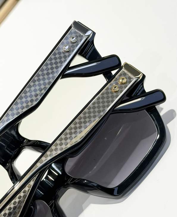 Picture of John Dalia Sunglasses _SKUfw80445357fw